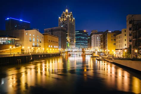 Milwaukee River Walk, WI, USA : locations de vacances | Abritel