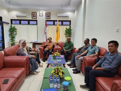 Rektor Unhas bersama Sivitas Akademika Uncen Dialog Tentang Pengelolaan ...