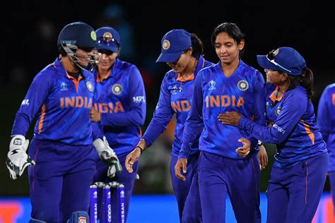 Indian Premier League Cricket Plans Women's Competition | TIME