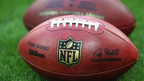 How do the NFL playoffs work and how many teams can qualify? | DAZN News US