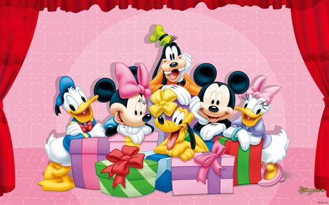 Mickey Mouse & Friends HD Wallpaper – A Disney Celebration!