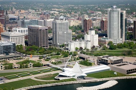 Milwaukee - Megaconstrucciones, Extreme Engineering