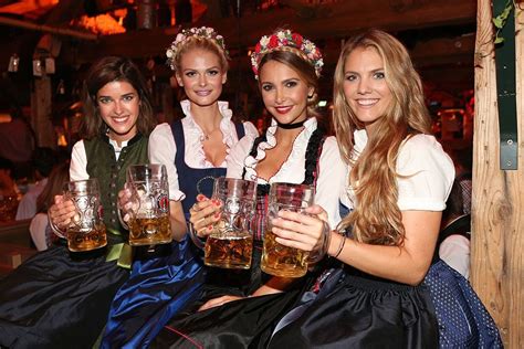 Pin von Mike Hall auf Dirndls and German Beer Festivals | Oktoberfest ...