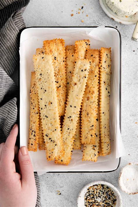 Homemade Cheese Crackers - The Cheese Knees