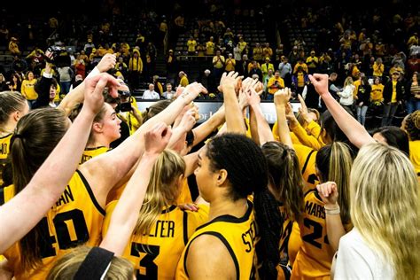 Women’s NCAA Tournament: Iowa Hawkeyes a No. 2 seed, draw No. 15 ...
