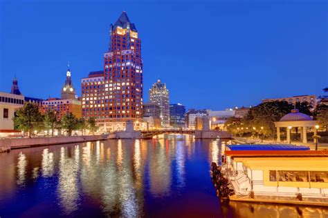 Moving to Milwaukee (Everything you need to know) – Moving Expertise