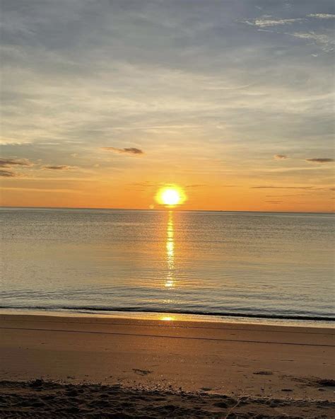 3 Less Commercialized Beach Towns For Your Next Getaway - Bitesize ...
