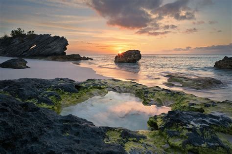 Moving to Bermuda guide