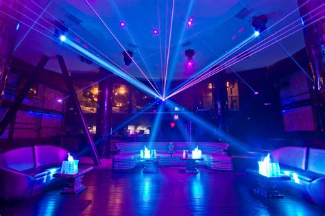 Roxbury Nightclub Hollywood | Los Angeles Party Bus | Club Packages