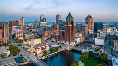 VISIT Milwaukee - Contact Us