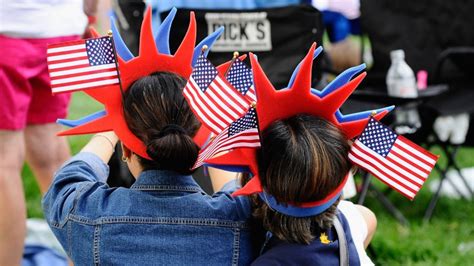 2025 Calendar: Complete list of holidays in the United States for next ...