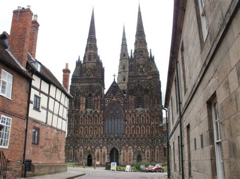 10 'Must' Places to visit in Staffordshire this Summer