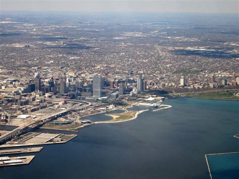Milwaukee - Megaconstrucciones, Extreme Engineering