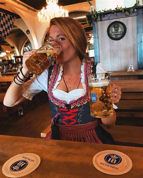 German Girls, German Women, Oktoberfest Outfit, Oktoberfest Beer, St ...