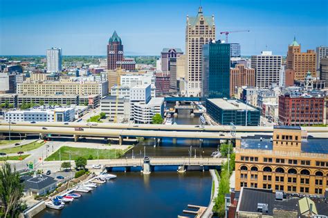 9 Incredible Things To Do In Milwaukee | TravelAwaits