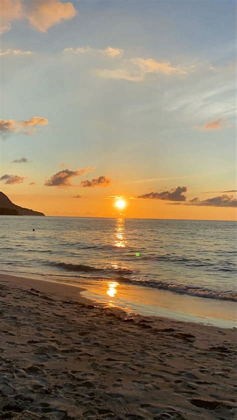 GOLDEN HOUR | Indian ocean, Beautiful islands, Sunset