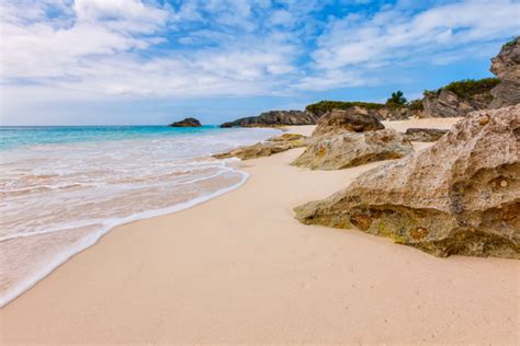 Bermuda Beaches Near Cruise Port: 9 Spectacular Options By King's Wharf