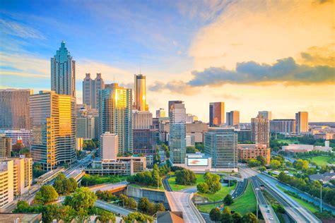 15+ BEST Places to Live in the South (Charming Southern Cities)